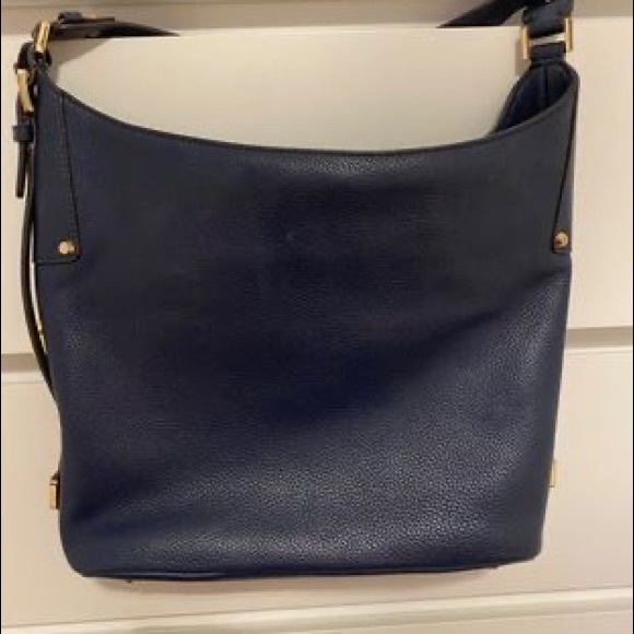 Micheal Kors Navy purse - Picture 2 of 7